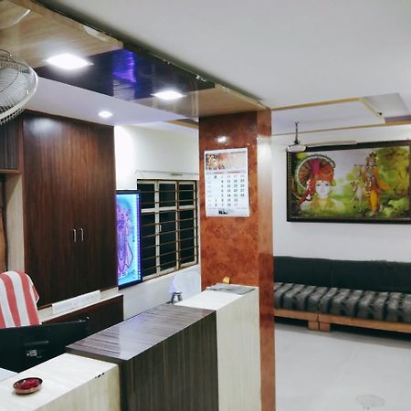 Hotel Krishna Palace Ahmedabad Exterior foto